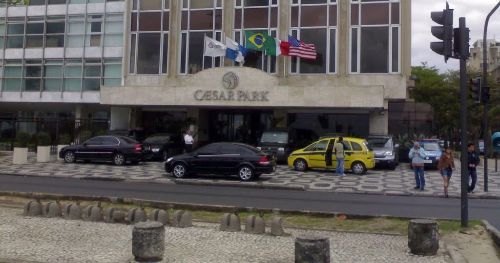 caesar-park-hotel-01